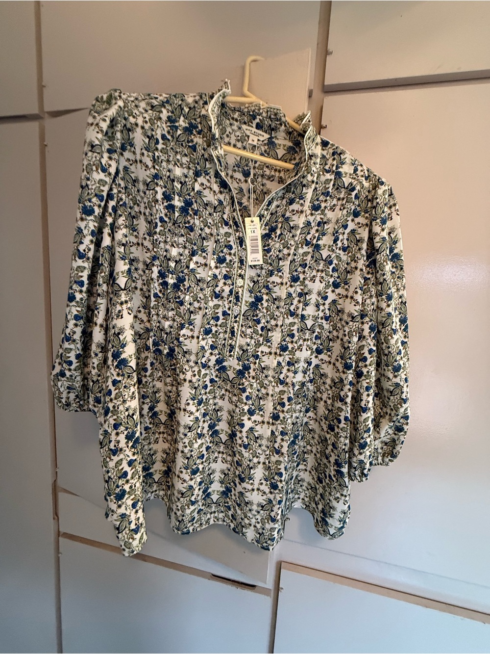 Max Studio Blue & Cream Floral Pintuck Peasant Tunic